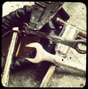 Dirty_Goggles_Torque_Wrench_Last_Krystallos