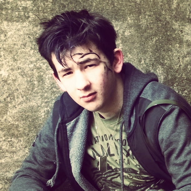 19-2015-dan-family-dystopian-post-apocalyptic-photo-shoot-instagram-february-2015