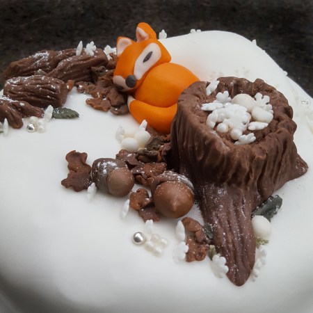 Forest Fox Acorns Christmas Cake 2017 - The Last Krystallos - Lisa Shambrook